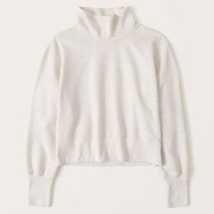 Wedge Turtleneck Sweatshirt